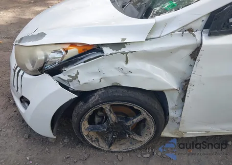 2013 Hyundai Elantra Limited z USA, uszkodzony, nr VIN 5NPDH4AEXDH283513